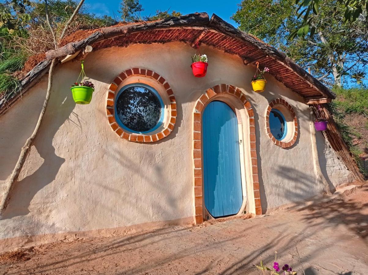 La Pacha Hostel บาริชารา ภายนอก รูปภาพ